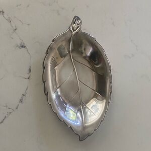 Vintage International Silver 348 Leaf Shape Tray Candy Dish Bowl Rose Design
